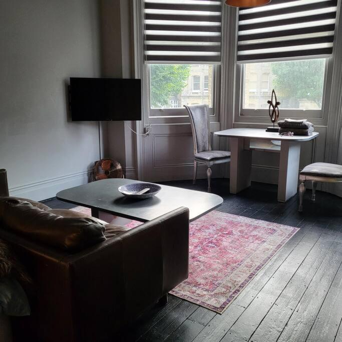 Elegant Studio In Central Hove - 5 Min Walk To Beach - 10 Min To Brighton Екстер'єр фото