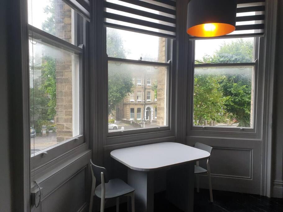 Elegant Studio In Central Hove - 5 Min Walk To Beach - 10 Min To Brighton Екстер'єр фото
