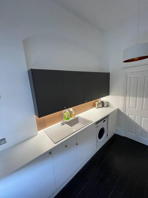 Elegant Studio In Central Hove - 5 Min Walk To Beach - 10 Min To Brighton Екстер'єр фото