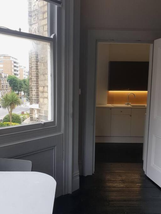 Elegant Studio In Central Hove - 5 Min Walk To Beach - 10 Min To Brighton Екстер'єр фото